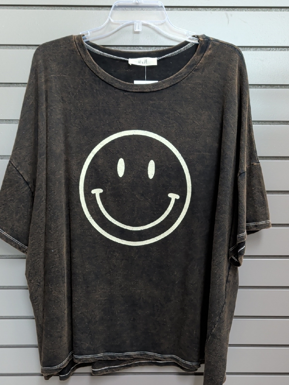 Jade by Jane Smiley Face Graphic Box Tee - Black/Brown